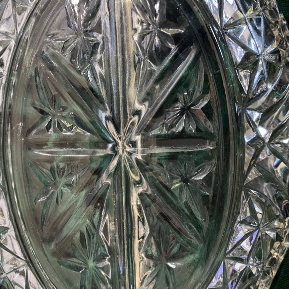 Vintage from the 1950s pressed Glass divided Relish Dish Rainbow and Stars - Picture 11 of 16